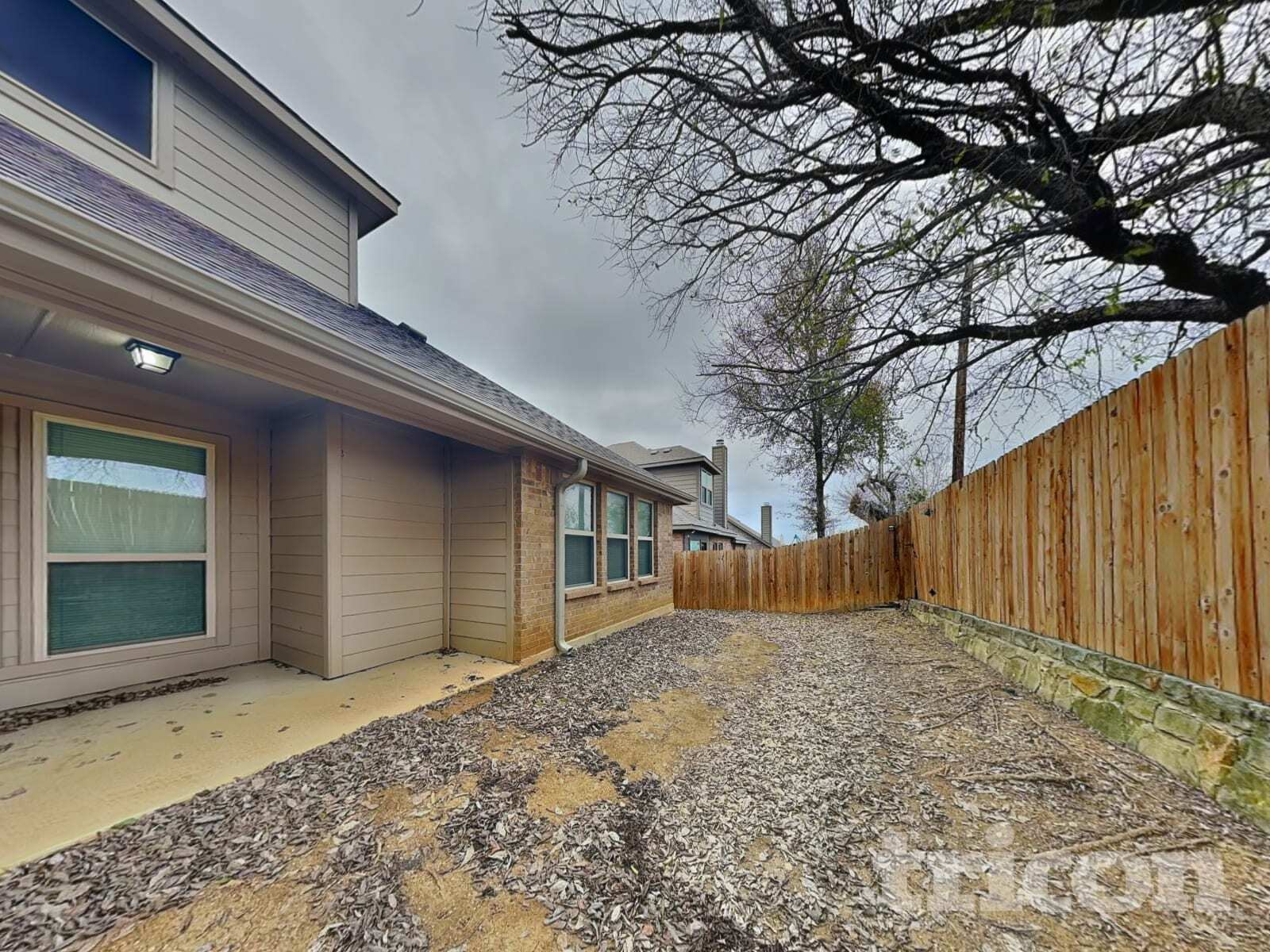 Building Photo - 1608 Cowtown Dr