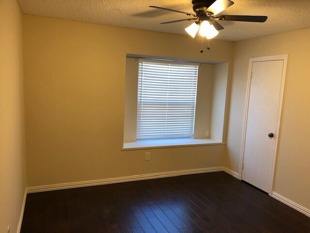 Front Bedroom - 4116 Gallant Fox Dr