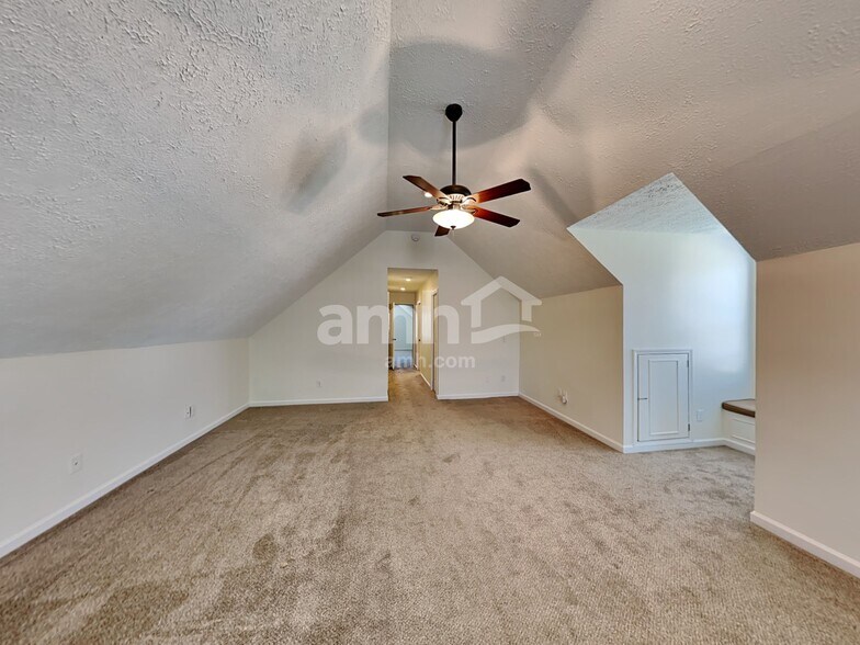 Building Photo - 3620 Belvidere Ct