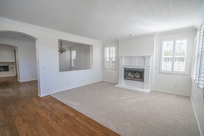 Building Photo - 23932 Windward Ln