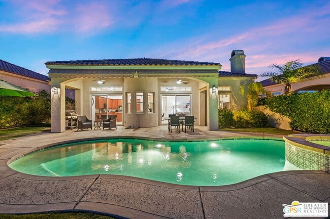 Building Photo - 88 Vía Las Flores