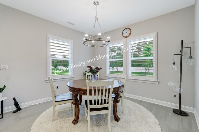 Building Photo - 295 Morning Mist Ln