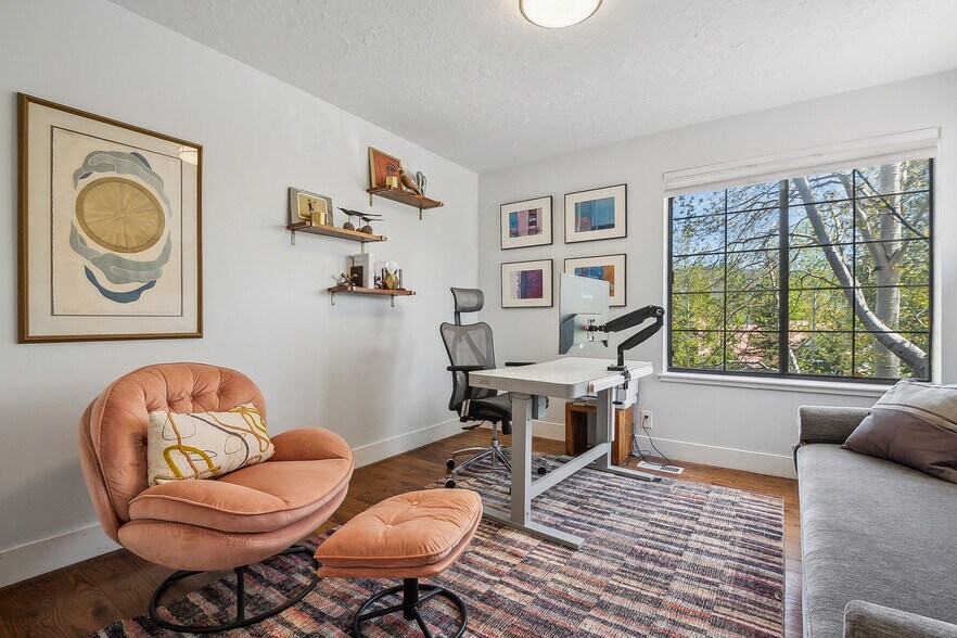 Building Photo - 3061 Fawn Dr