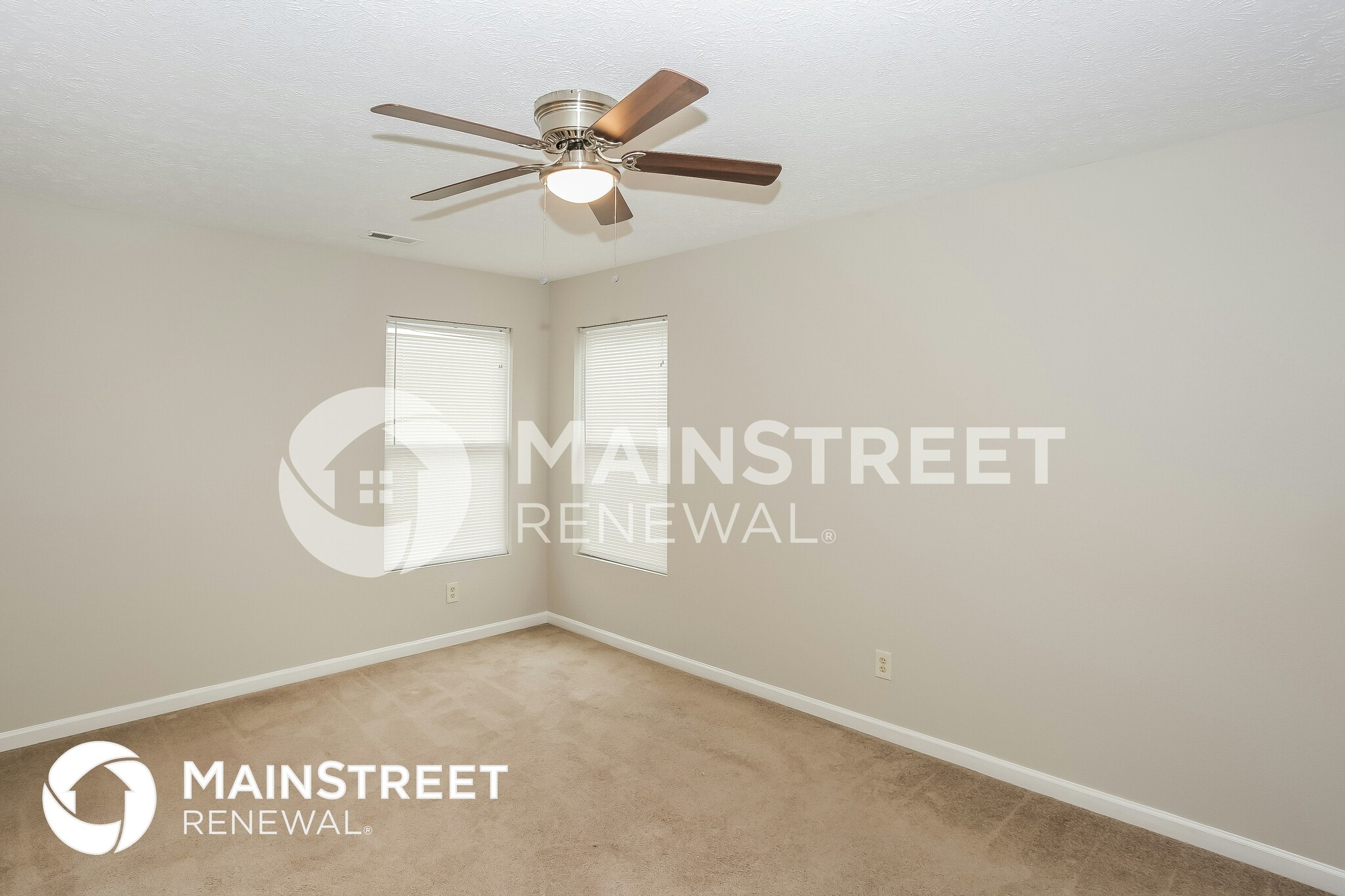 Building Photo - 715 Capstone Ave