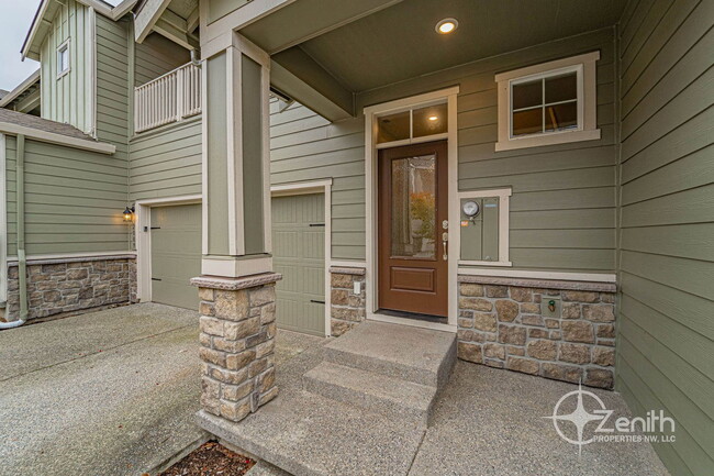 Building Photo - 2009 NE 102nd Cir