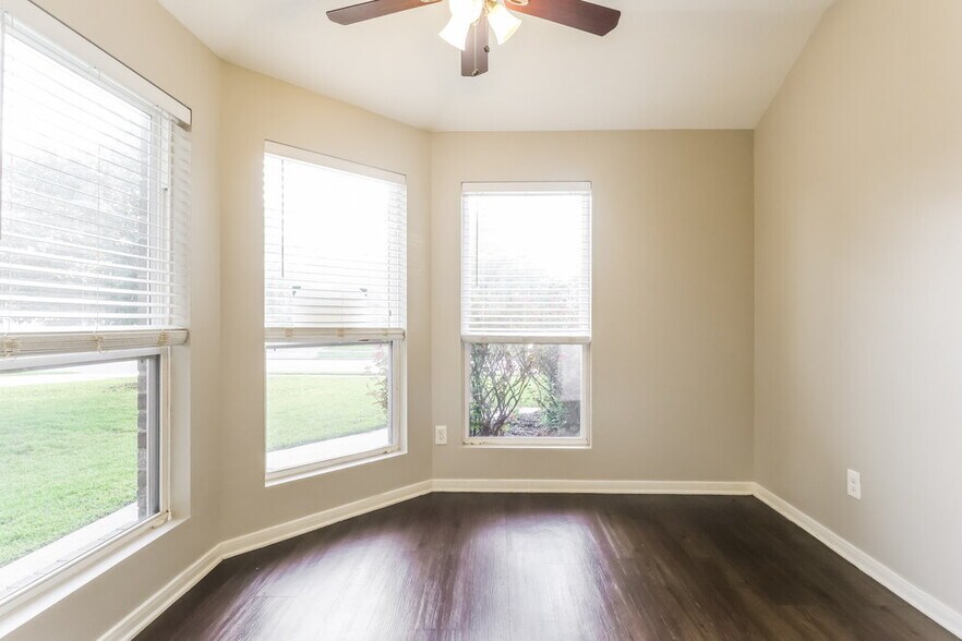Building Photo - 16728 Foursquare Dr