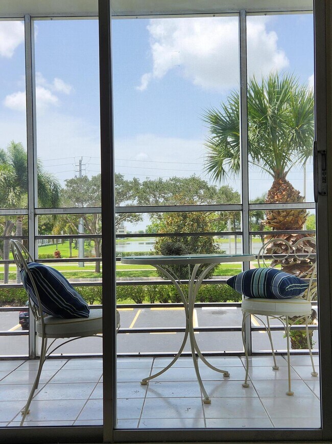 Building Photo - 106 Suffolk C