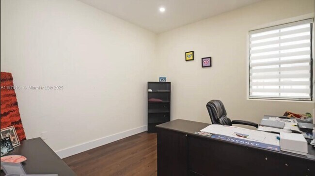 Building Photo - 4300 SW 164th Path