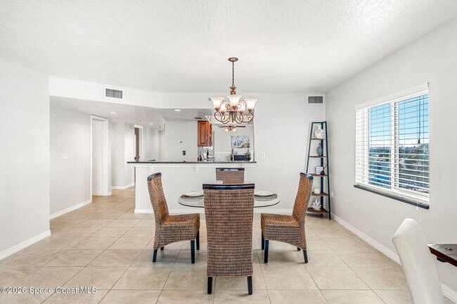 Building Photo - 1505 N Hwy A1A