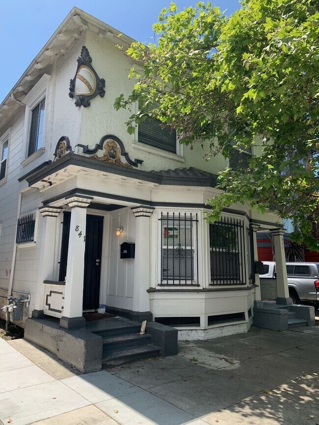 Primary Photo - 841-843 19th St