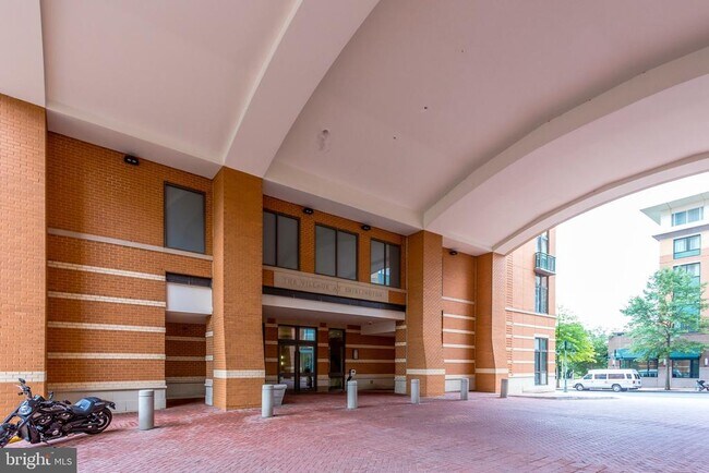 Building Photo - 2720 S Arlington Mill Dr