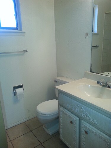 Building Photo - 2330 Saturn Cir