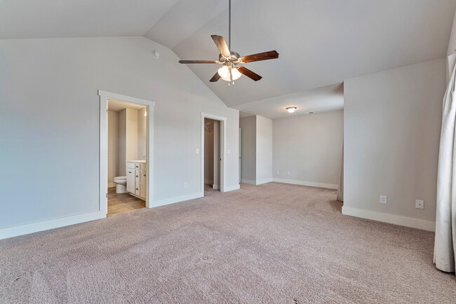 Building Photo - 6010 Stonewater Ct
