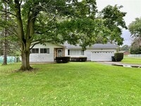 Building Photo - 1370 W Vine St