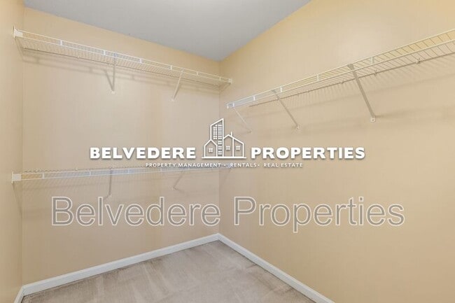 Building Photo - 39 Ackland Dr