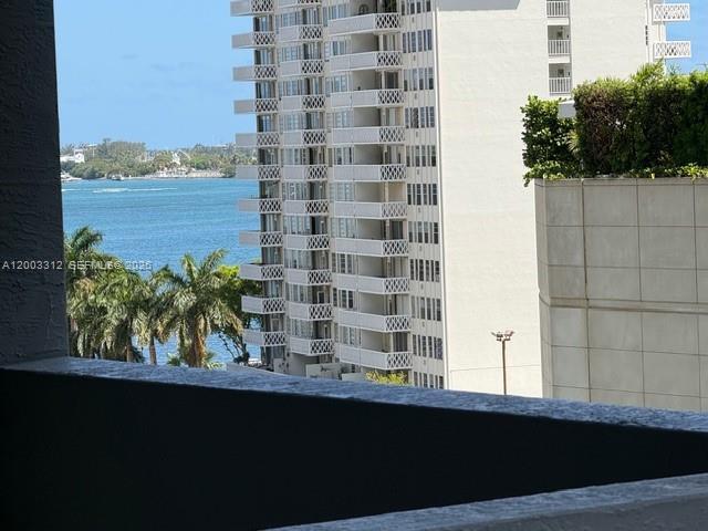 Building Photo - 185 SE 14th Terrace