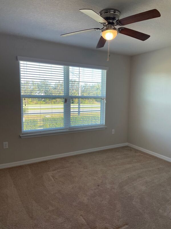 Building Photo - 2609 Amati Dr