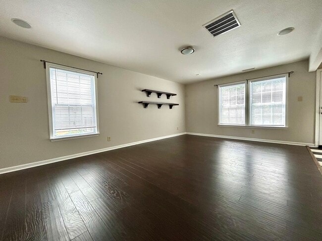 Building Photo - 6536 Matlea Ct