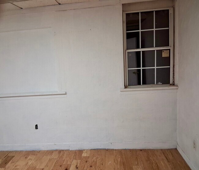 Building Photo - 544 Paseo Real Dr