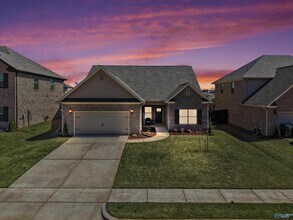 Building Photo - 209 Allegro Cir