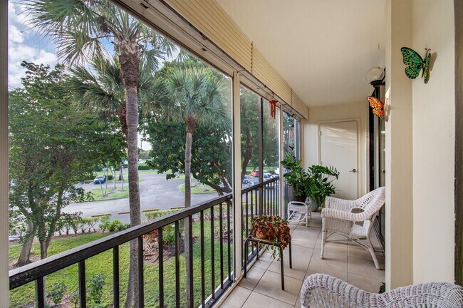 Building Photo - 5220 Las Verdes Cir