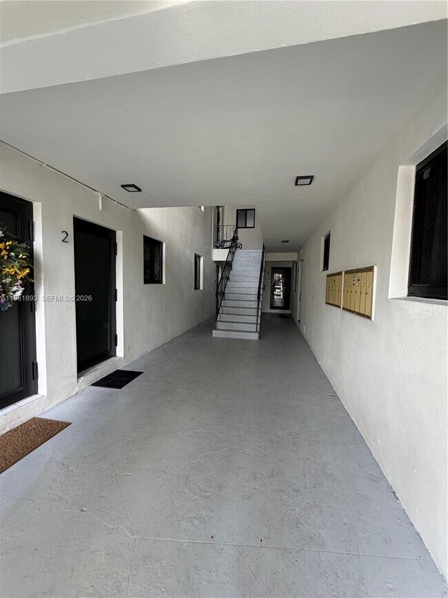 Building Photo - 17150 NE 23rd Ave