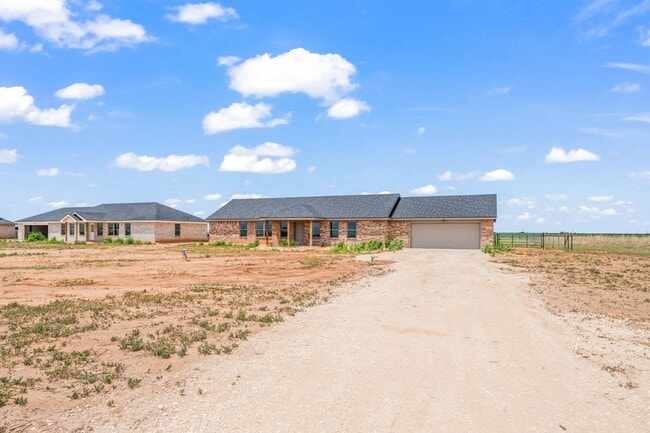 Building Photo - New Construction Home In Idalou ISD!
