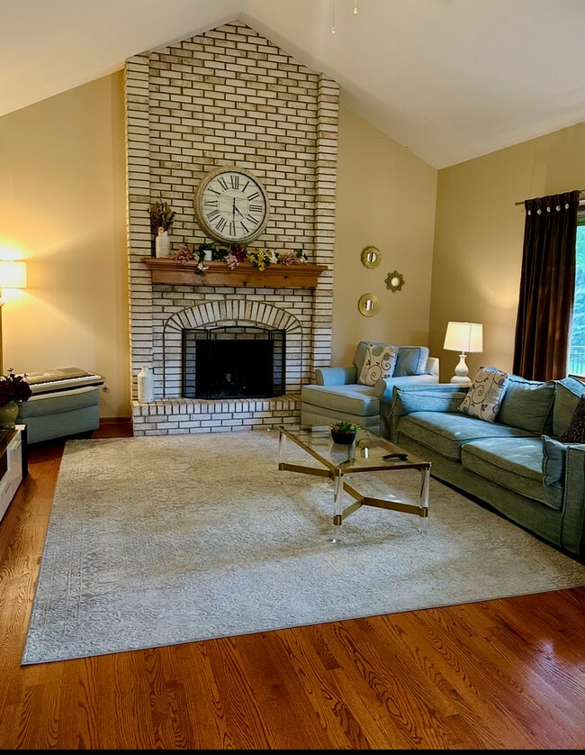 Building Photo - 3115 Kingbird Ln