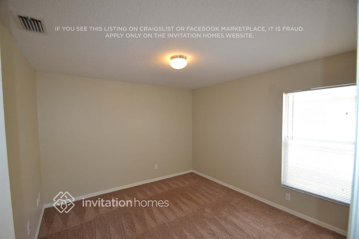 Building Photo - 1654 Wakefield Dr