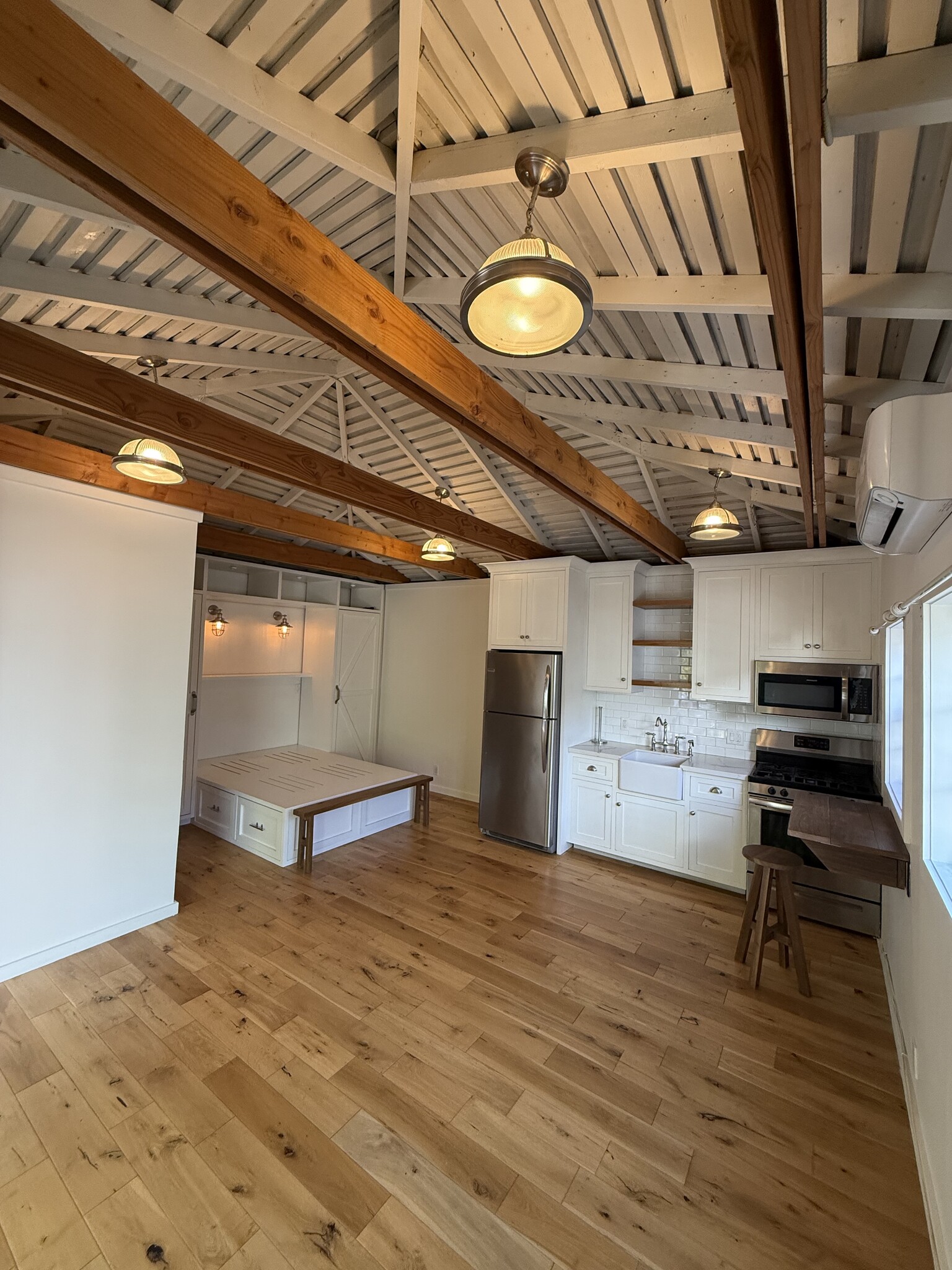 Building Photo - 2902 Ocean Ave