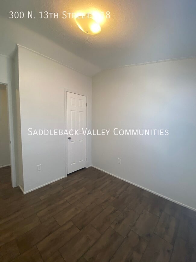 Building Photo - 300 N 13th St