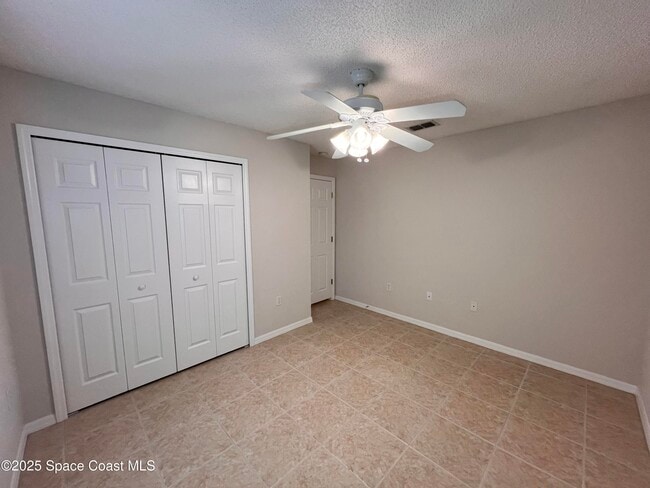 Building Photo - 2245 Redwood Cir