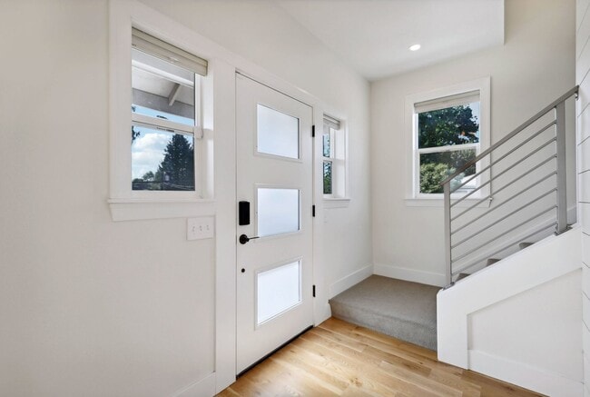 Building Photo - DESIRABLE CRESTON-KENILWORTH / CORNER LOT, LUXURY 4 BEDROOM, TWO EN-SUITES W/FULL BATHS