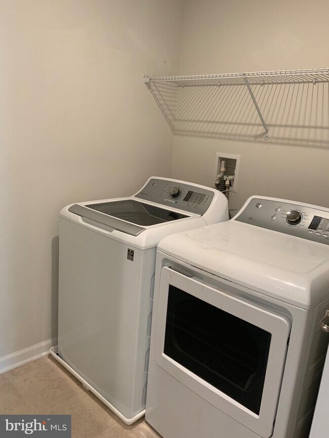 Building Photo - 13713 Little Seneca Pkwy