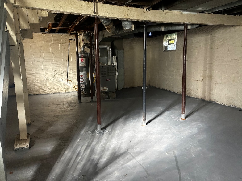 Building Photo - 908 Haynes St