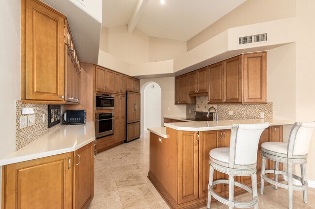 Building Photo - 10126 E Cochise Dr