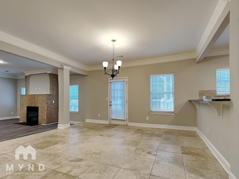 Building Photo - 216 Allegrini Drive