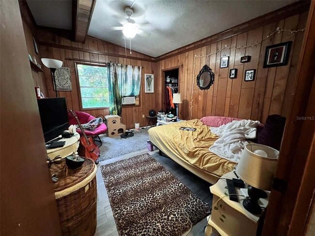 Building Photo - 630 NW 36th St