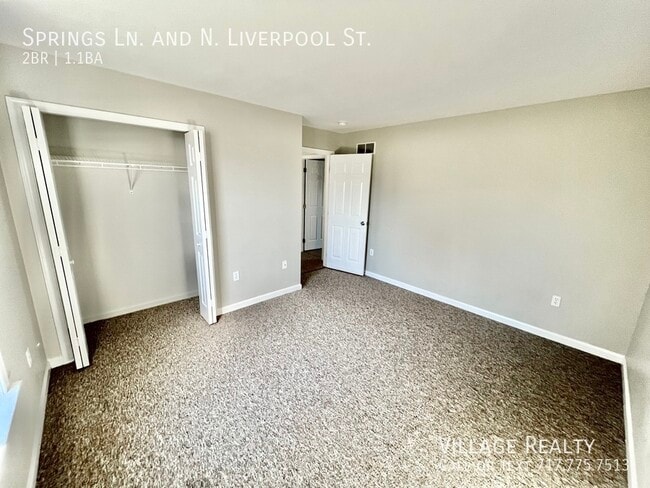 Building Photo - 215 Springs Ln