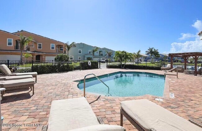 Building Photo - 164 Mediterranean Way