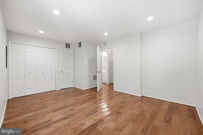 Building Photo - 9702 Athletic Way