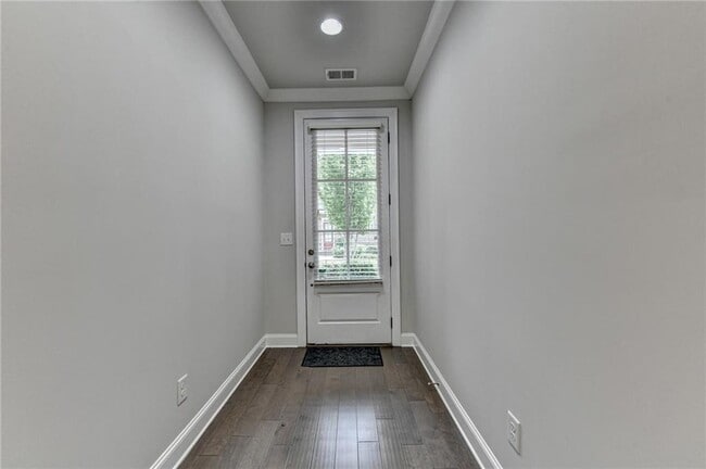 Building Photo - 5240 Cresslyn Rdg