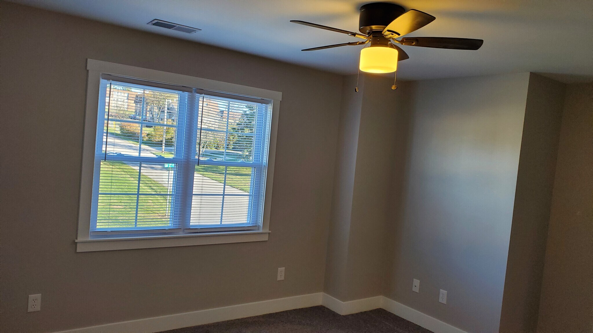 Building Photo - 815 SW 1st St