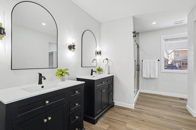 Building Photo - Remodeled 3-Bedroom Home with Private Yard & 2-Car Garage in Berkeley