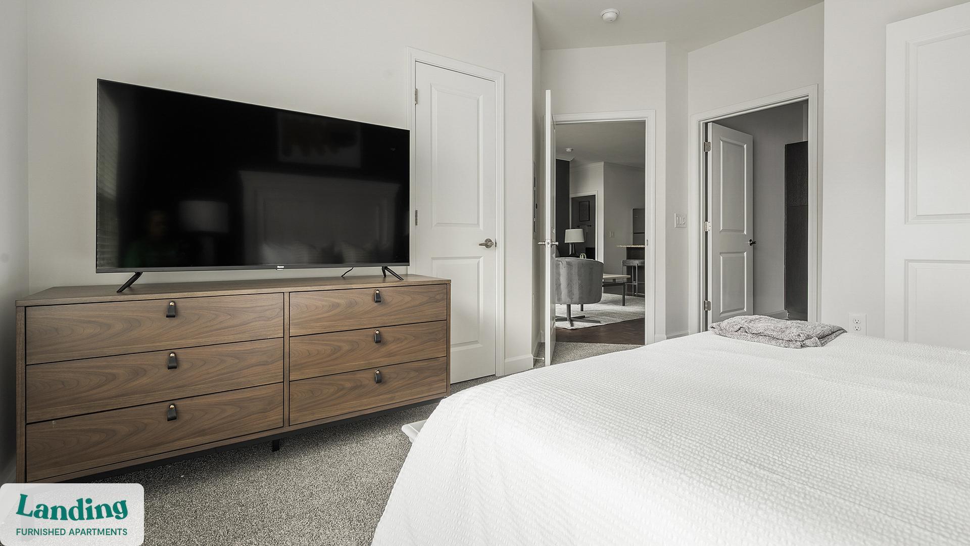 Building Photo - 11010 Northlake Landing Dr