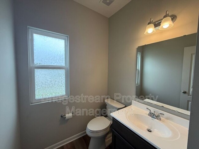 Building Photo - 766 Hunters Run Dr