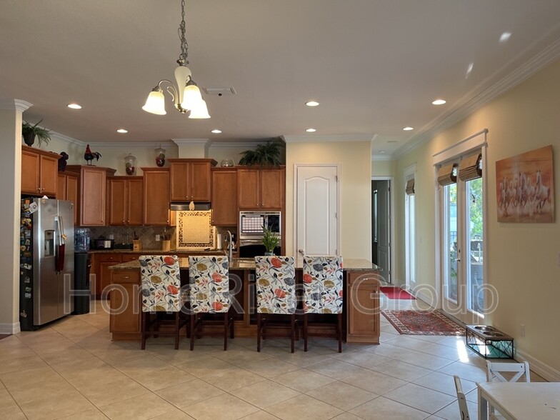 Building Photo - 10531 Mistflower Ln
