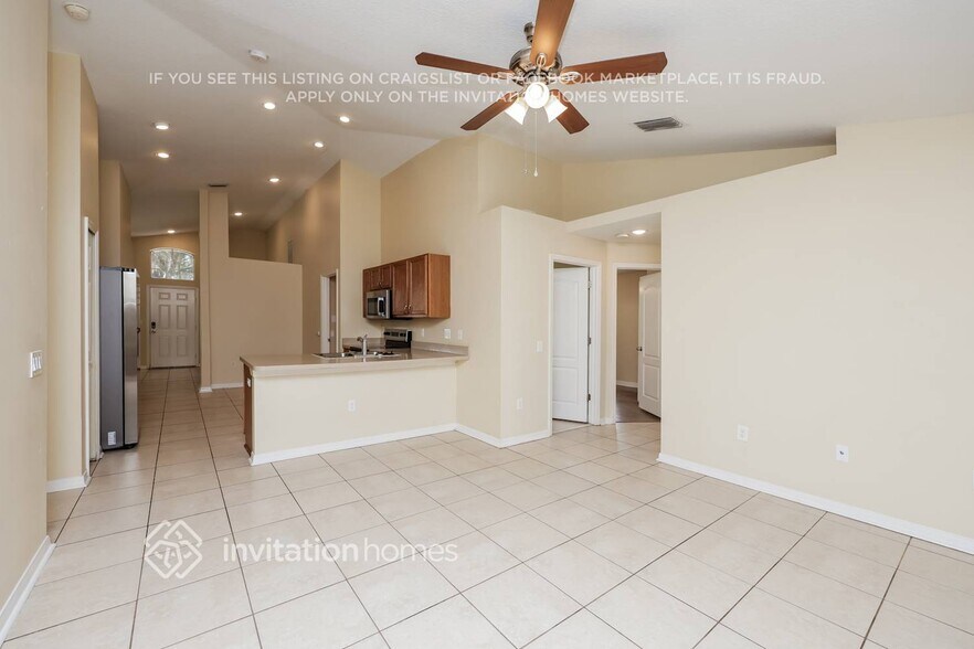 Building Photo - 507 Somerstone Dr