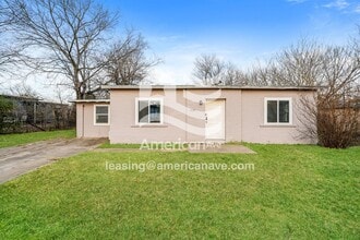 Building Photo - 1531 N Indianapolis Ave