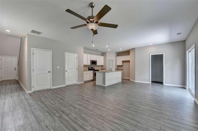 Building Photo - 125 Osprey Overlook Dr